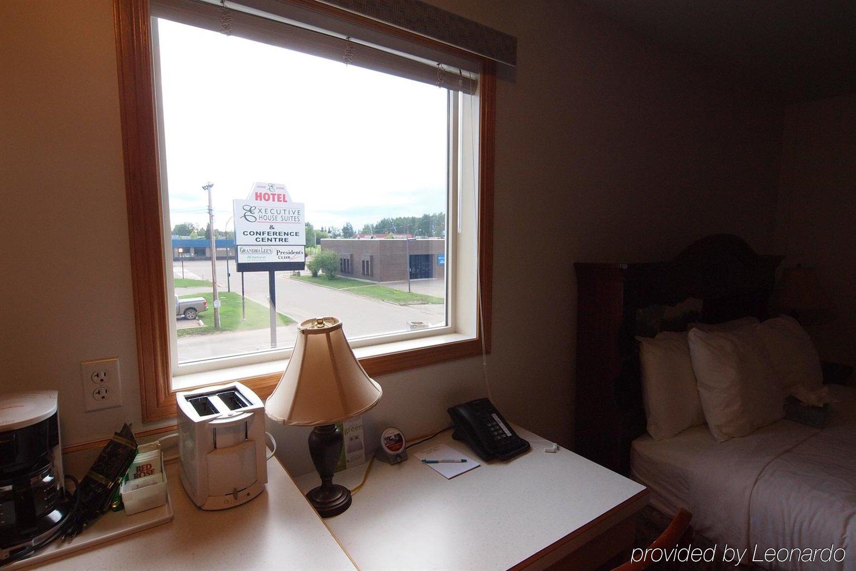 Executive House Suites Hotel & Conference Centre High Level Bagian luar foto